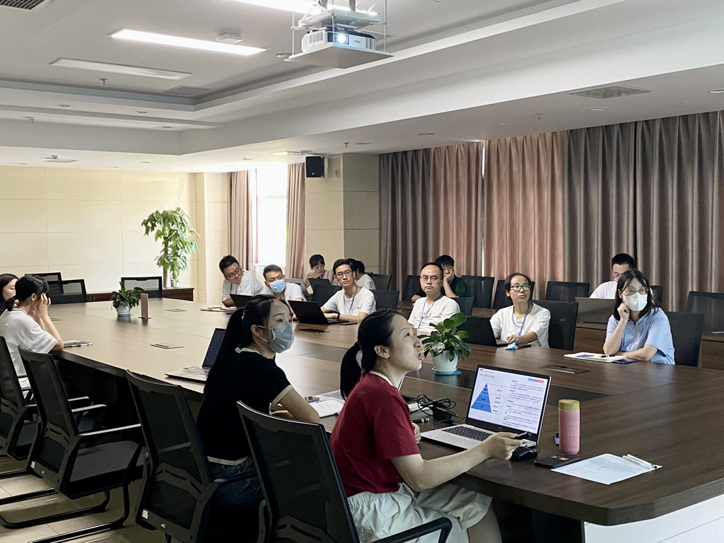 Huayi Microelectronics held the first BPM special training exchange meeting
